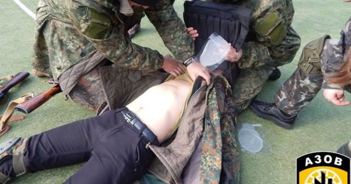 На базі "Азову" в Урзуфі медичною службою було проведено семінар-тренування / © facebook.com/azov.batalion