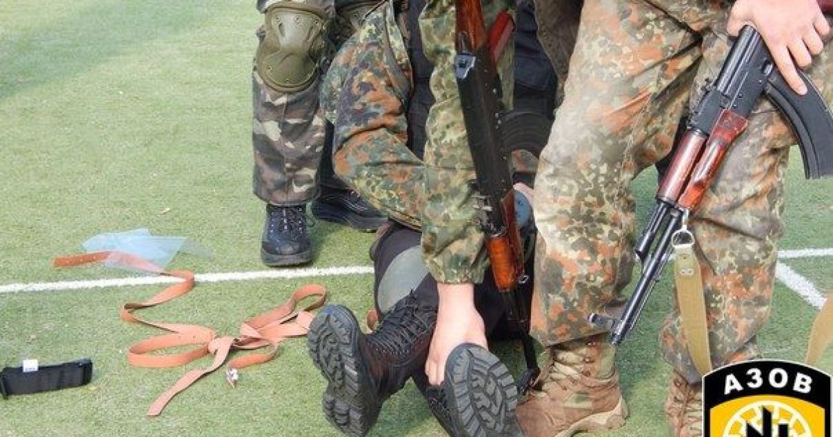 На базі "Азову" в Урзуфі медичною службою було проведено семінар-тренування / © facebook.com/azov.batalion