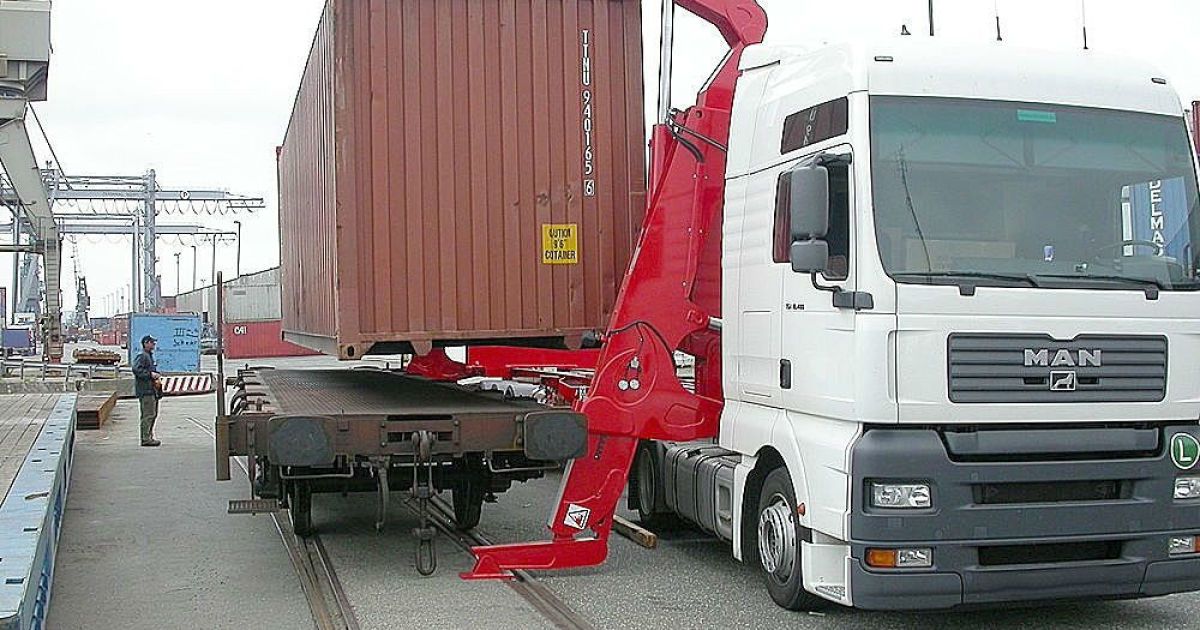 Україна та Росія взаємно скоротили поставки товарів одна одній