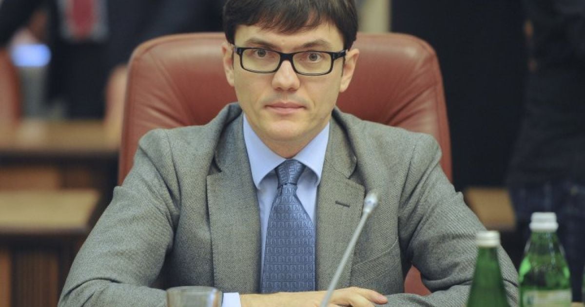 Дороги в Западном регионе наиболее загружены, считает министр
