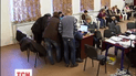 Кандидаты в депутаты блокируют работу одной из комиссий в Мариуполе