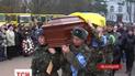 Із загиблим сержантом Русланом Ліщуком попрощалися в Хмельницькому