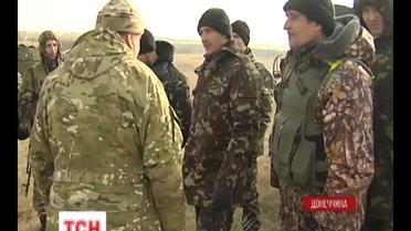 Под Мариуполем защитники готовятся воевать с танками