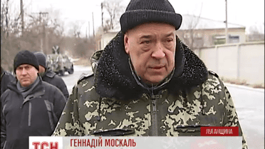 Боевики обстреляли маршрутный автобус и два легковых автомобиля
