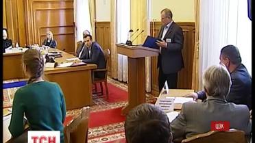 В ЦВК третій день продовжують приймати оригінали протоколів з мокрими печатками