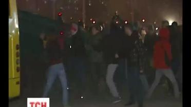 У Києві сутички міліції з противниками будівництва торговельного центру