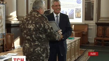 Львівський військовий шпиталь отримав апарат штучної вентиляції легенів