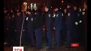 В Одессе активисты требуют уволить милиционеров, которые год назад крушили палаточный городок