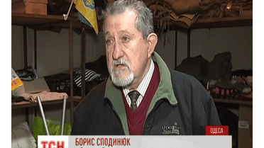 В Одесі військовий пенсіонер віддав на передову майже всі свої теплі речі