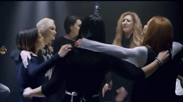 Ведущие ТСН спели песню-подарок украинским военным