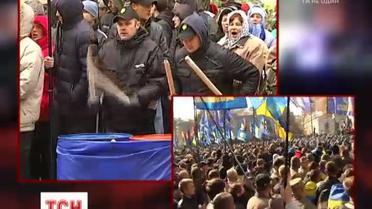 Жити по-старому українці більше не хочуть