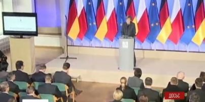 Меркель отказалась проводить «Петербургский диалог»