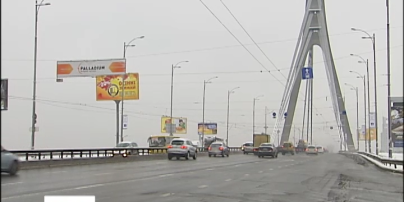 В Киеве на уборку снега вышли более 4 тысяч коммунальщиков