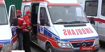 Медики Польши подарили пограничникам Львовщины четыре реанимобиля