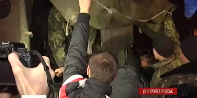 «Киборги» приехали в Днепропетровск на ротацию