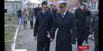 Первый свой профессиональный праздник украинские морские пехотинцы отметили в Николаеве