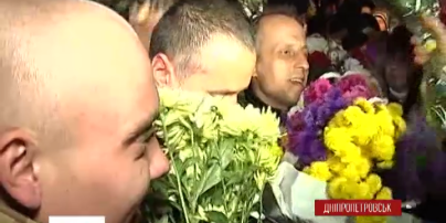 В Днепропетровск вернулись легендарные "киборги"