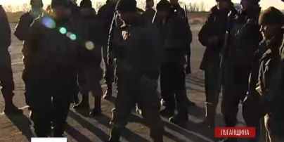 Военные, которые удерживали 32 блокпост на Луганщине вышли из окружения
