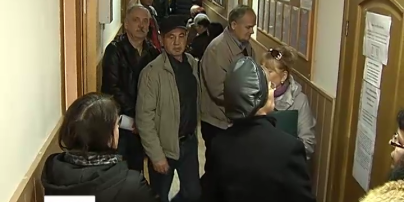 Столичные управления соцзащиты атакуют пенсионеры с Востока