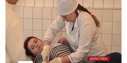 Тысяча студентов и преподавателей в Днепропетровске согласились сдать донорскую кровь