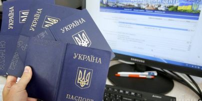 Порошенко відкликав законопроект про позбавлення кримчан українського громадянства