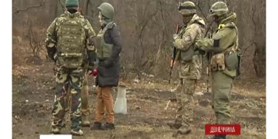 У бойцов под Волновахой нет волонтеров