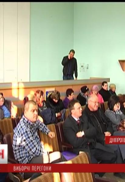 Встановлення підсумків виборів на скандальному окрузі знову відкладається
