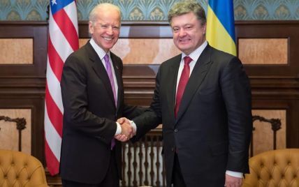 Порошенко і Байден обговорили оборонку та безпеку енергетики України