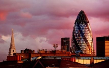 В Лондоне продали небоскреб-"огурец" за 700 млн фунтов