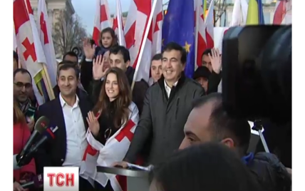 Украина имеет потрясающий самый смелый народ - Саакашвили