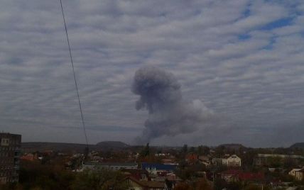 В сети появилось видео мощного взрыва возле химзавода в Донецке