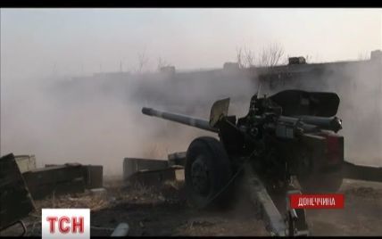 Боевики третий день подряд агрессивно отчаянно атакуют Донецкий аэропорт и Пески