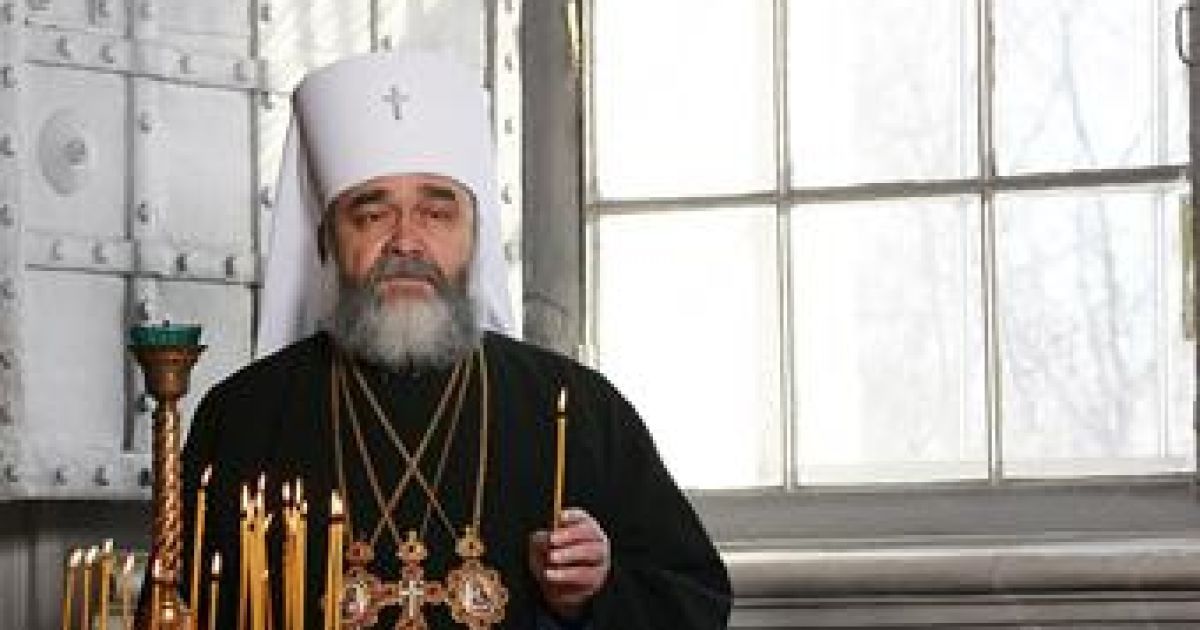В тернополе сотни людей всю ночь прощались с предстоятелем уапц мефодием