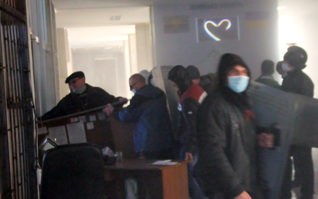 В Донецке сепаратисты захватили ОГА / © novosti.dn.ua