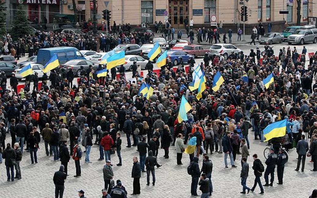 Сепаратисти влаштували бійку в Харкові / © glavnoe.ua
