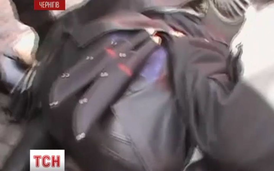 Задержанный российский шпион был вооружен двумя кинжалами / © euronews.com