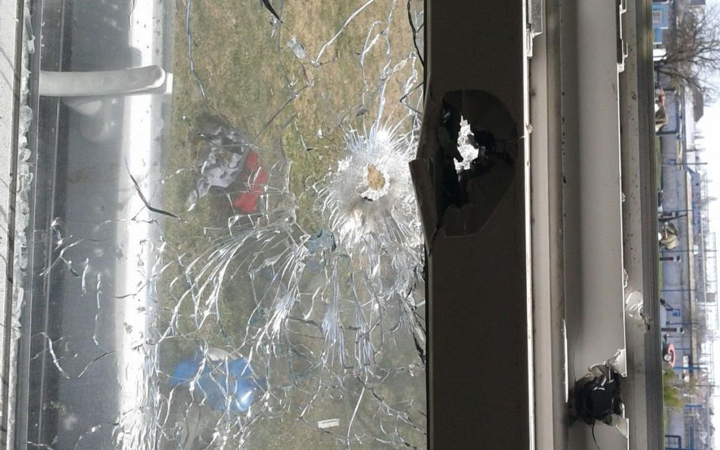 Воинскую часть в Феодосии начали штурмовать на рассвете / © euronews.com