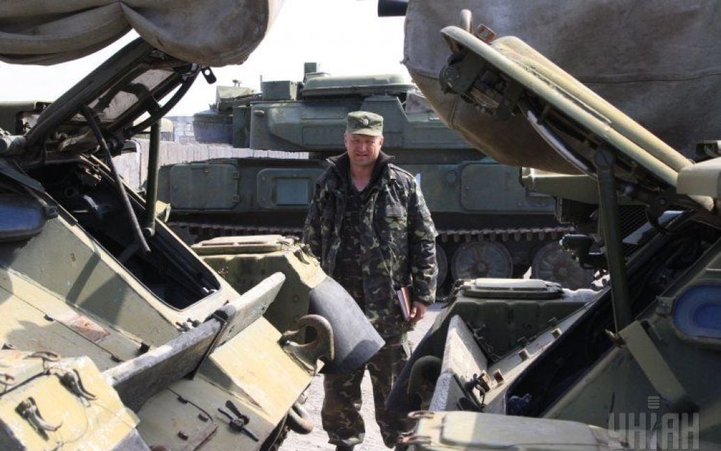 Военную технику вывезут из Крыма / © УНИАН