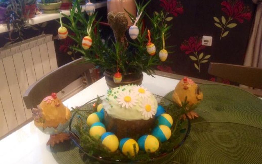 Новая мода этого года на Пасху в Украине - "патриотические" яйца / © соцсети
