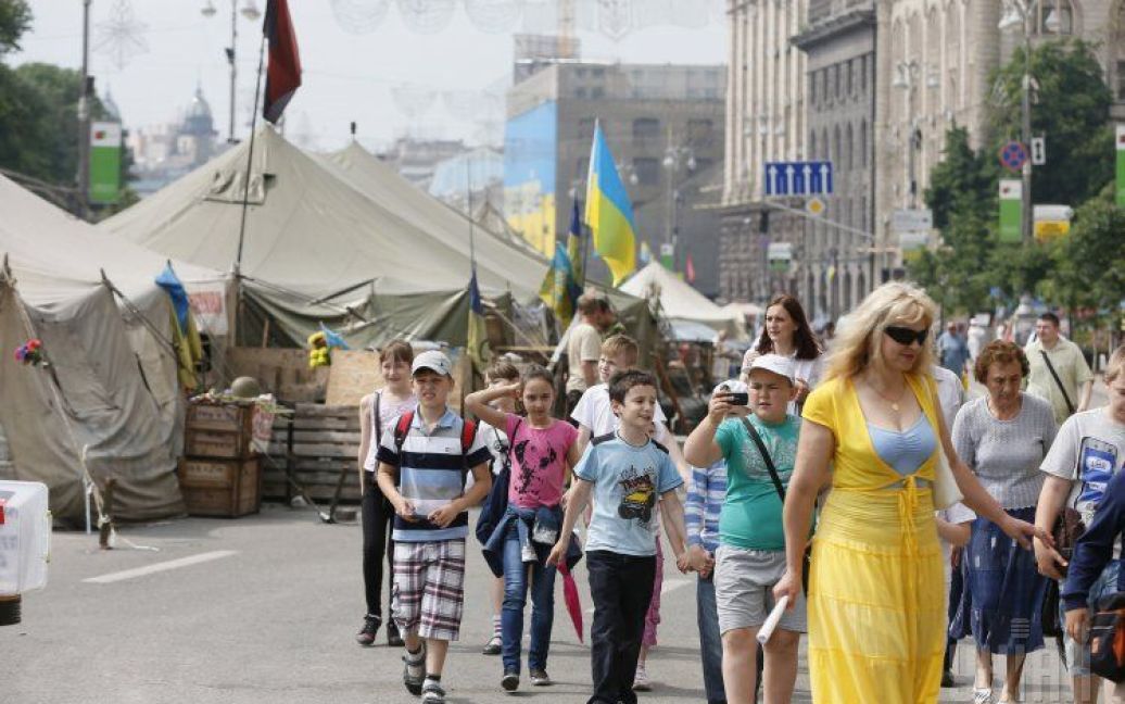 На Майдане убирают палатки / © УНІАН