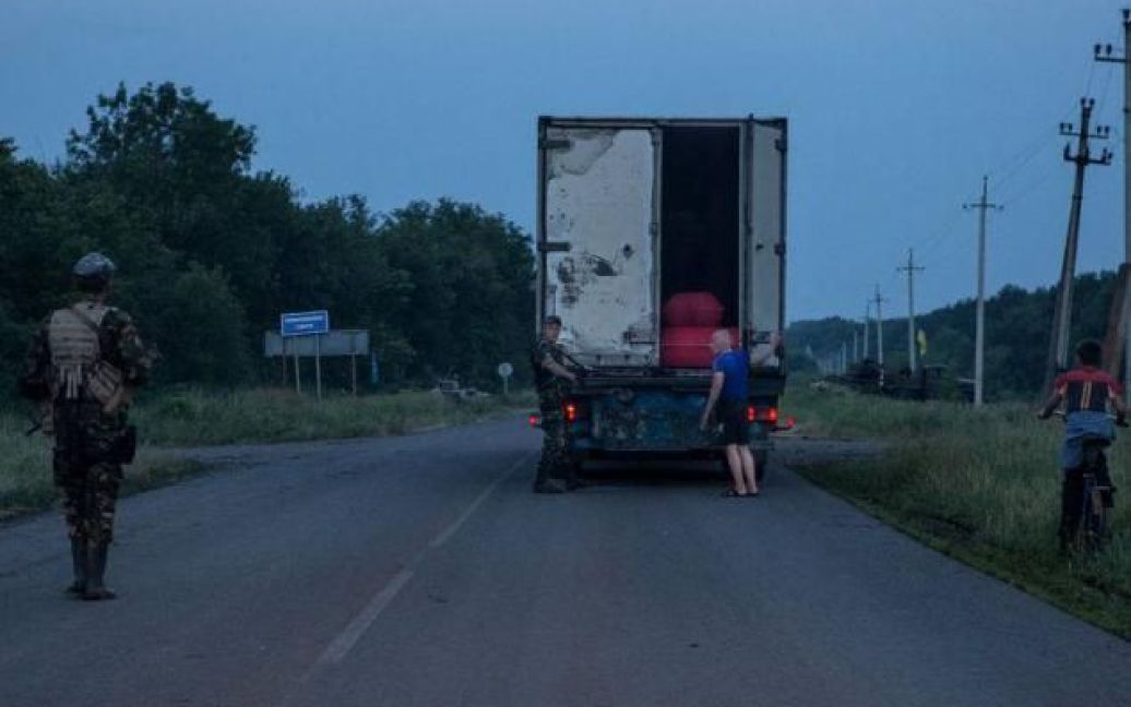 "Вантаж 200" із Донецька везуть у Росію / © ТСН