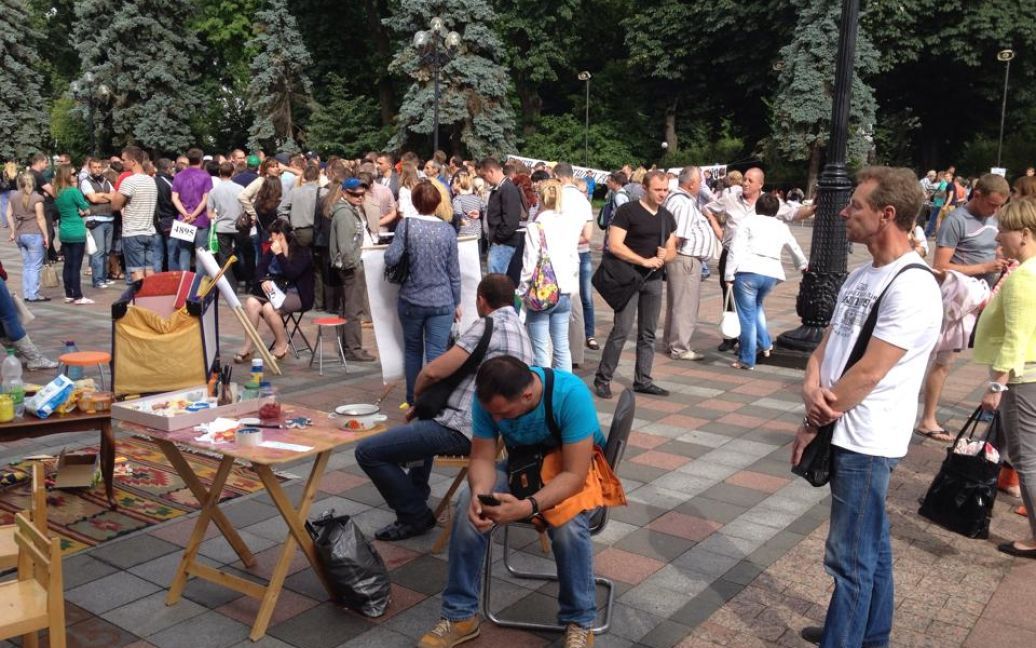 Люди перекрыли Грушевского, требуя принятия закона / © euronews.com
