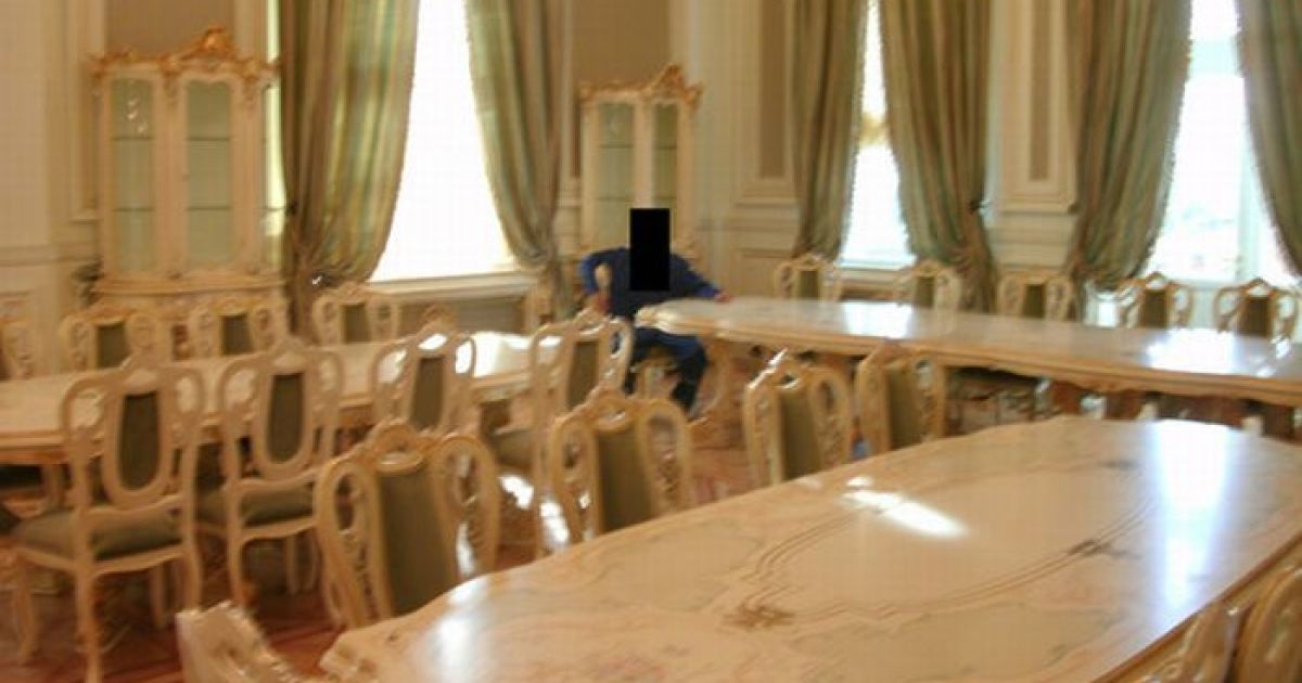 Роскошный "дворец Путина" на берегу Черного моря в селе Прасковеевка возле курортного города Гененджик в Краснодарском крае России / © kolyan.net