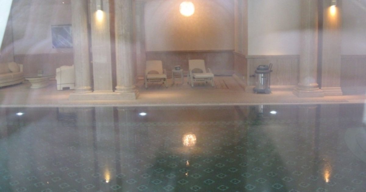 Роскошный "дворец Путина" на берегу Черного моря в селе Прасковеевка возле курортного города Гененджик в Краснодарском крае России / © livekuban.ru