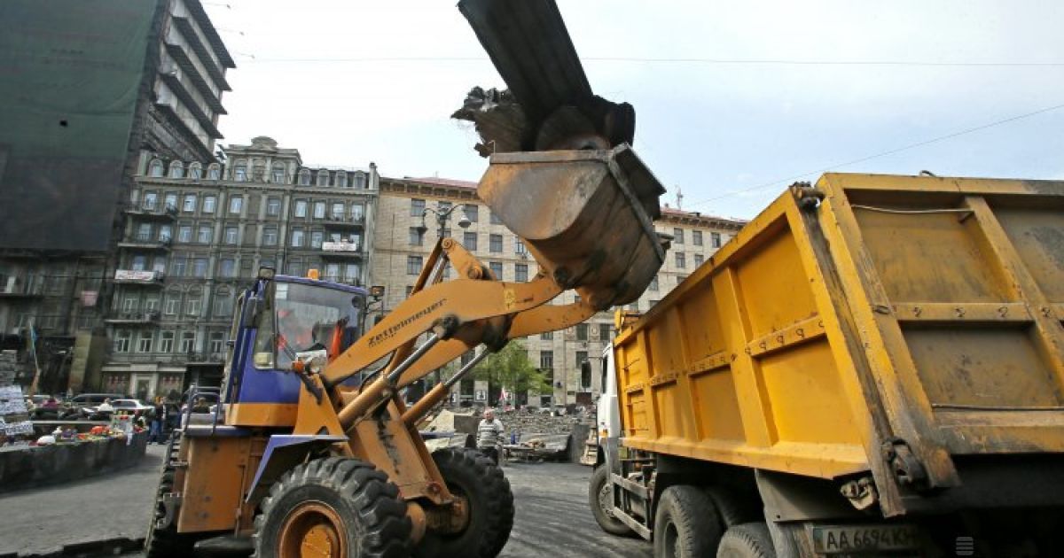 Самооборона Майдану і &laquo;Правий сектор&raquo; залишили 7 будівель в Києві