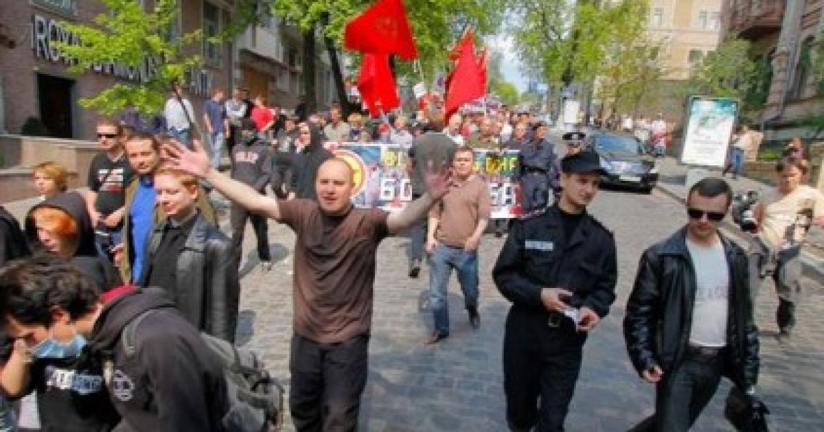 В соцсетях предлагают деньги провокаторам на 9 мая в столице