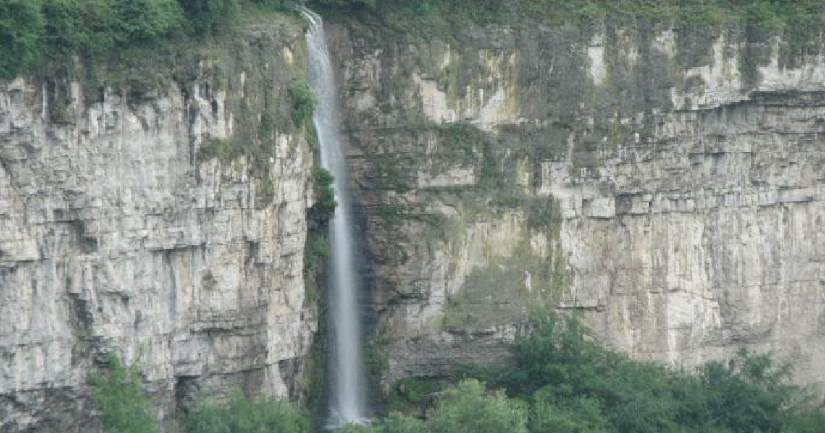 Водоспад у Кам'янці вражає своїм розміром