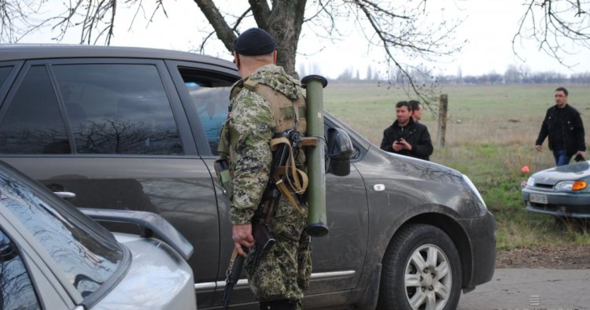 Вооруженные боевики в Краматорске