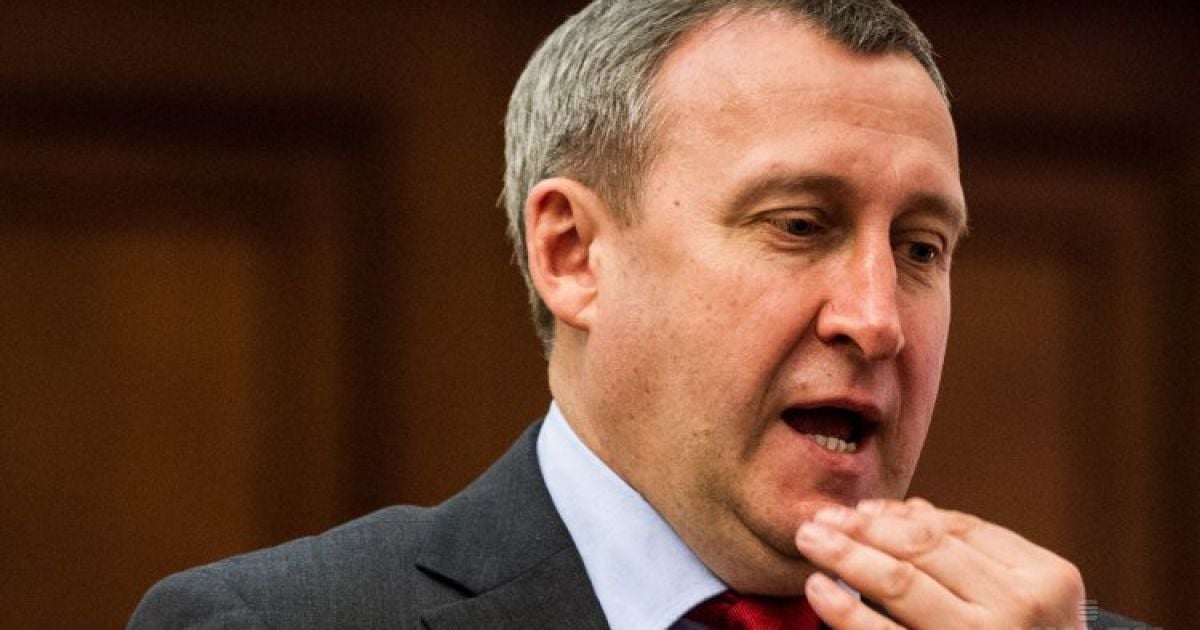 Дещица обратился к Польше и Швеции