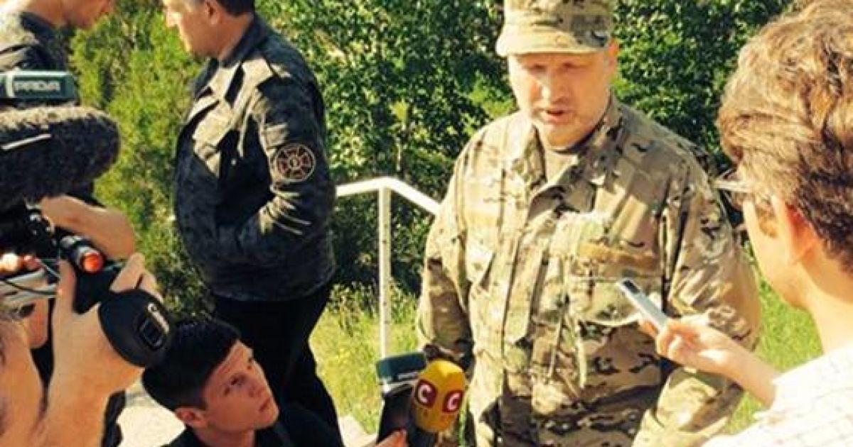 Турчинов предупредил, что радоваться завершению войны - рано